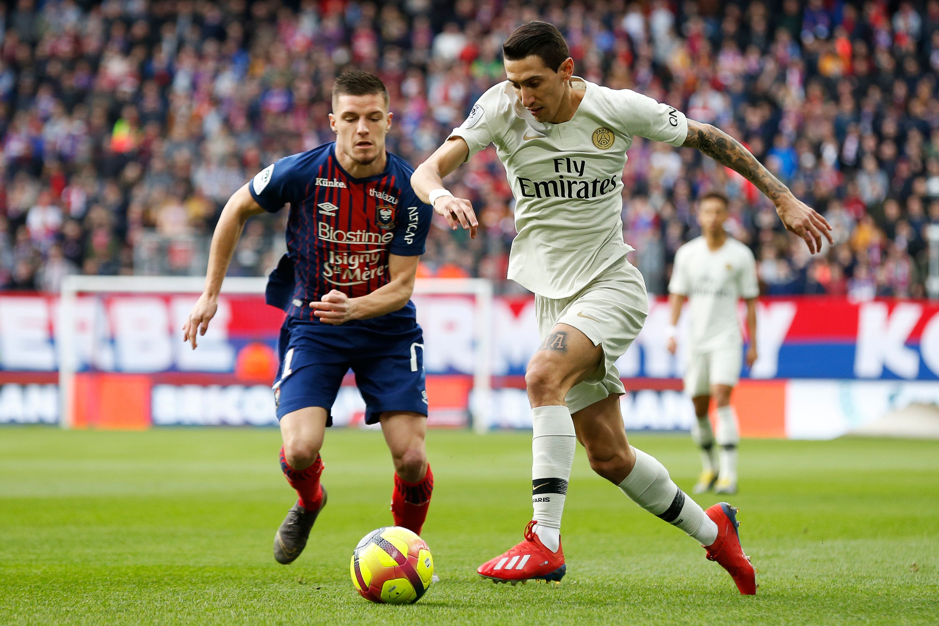 克雷莫内塞vs莱切：瓦尔迪、奥代罗首发，班达、法尔科内出战（克雷莫内塞vs莱切首发出炉：瓦尔迪、奥代罗先发，班达、法尔科内登场）