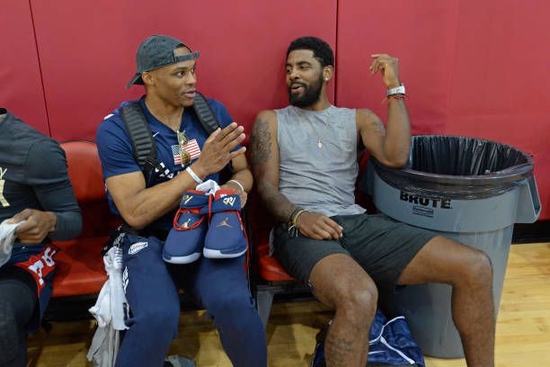 凯尔特人外线命中率提升，进攻体系稳定（凯尔特人三分回暖，进攻运转趋于稳定）