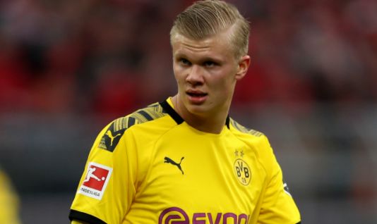 记者：切尔西认为边路球员充足，所以不去推进塞门约的转会（记者：边路人手充裕，切尔西暂不推进塞门约转会）