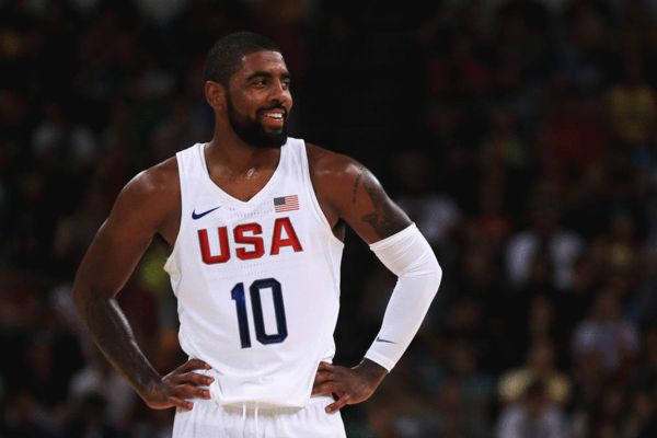 记者：德容缺席巴萨今天训练，是否出战阿拉维斯存在疑问（德容未参加巴萨今日训练，能否出战阿拉维斯成疑）