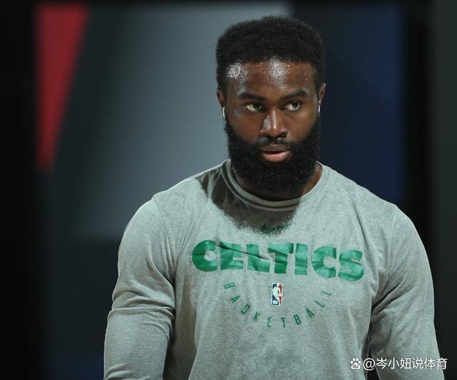 罗马诺：米兰前锋吉梅内斯很快将接受脚踝手术（罗马诺：米兰前锋吉梅内斯即将接受脚踝手术）