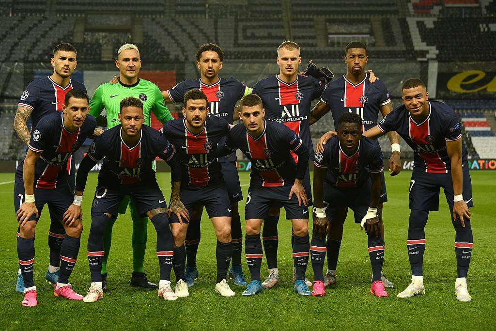 斯基拉：37岁本泽马准备在赛季结束合同到期后离开吉达联合（斯基拉：本泽马37岁，计划在赛季末合同到期时告别吉达联合）