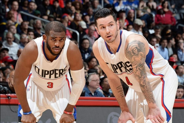 字母哥谈交易流言：我无法控制经纪人行为，但我没跟鹿管对话（字母哥回应交易传闻：经纪人言行不由我控，我未与雄鹿管理层沟通）