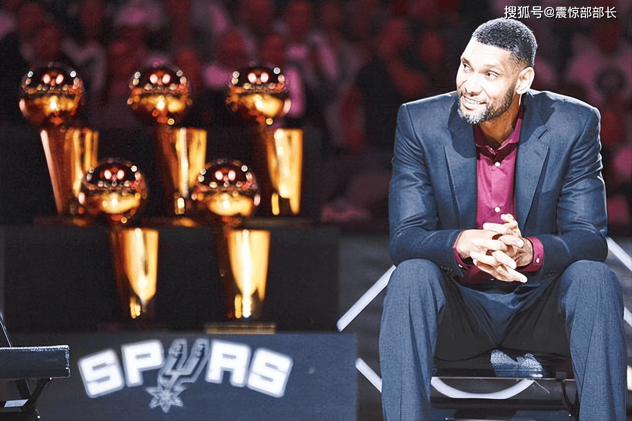 萨拉赫：我不是球队问题所在，不认为自己会再和斯洛特沟通（萨拉赫：球队问题不在我，不太可能再与斯洛特沟通）