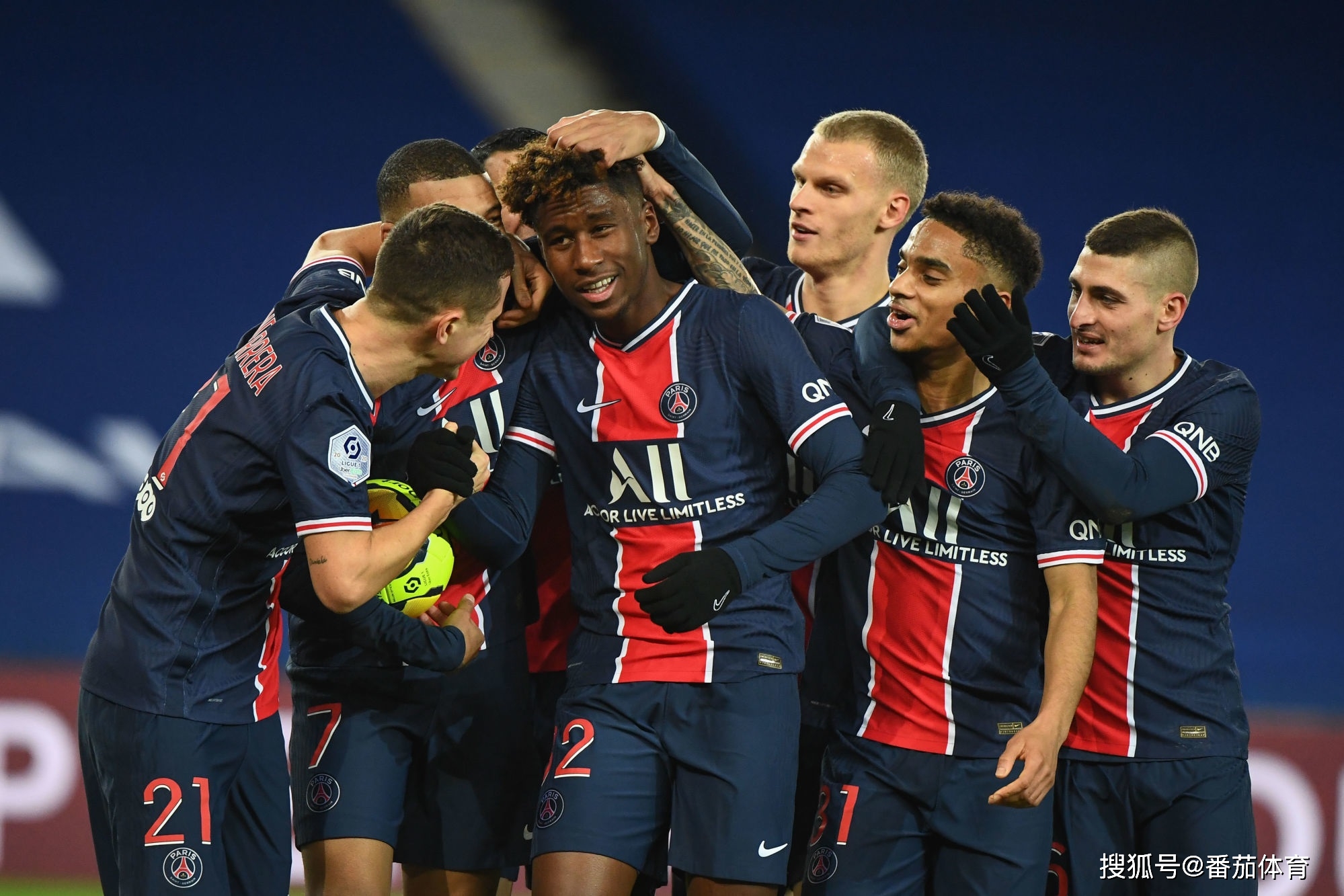 德国晋级美加墨世界杯，萨内晒照：团队表现太出色了（德国锁定美加墨世界杯门票，萨内晒照盛赞团队发挥出众）