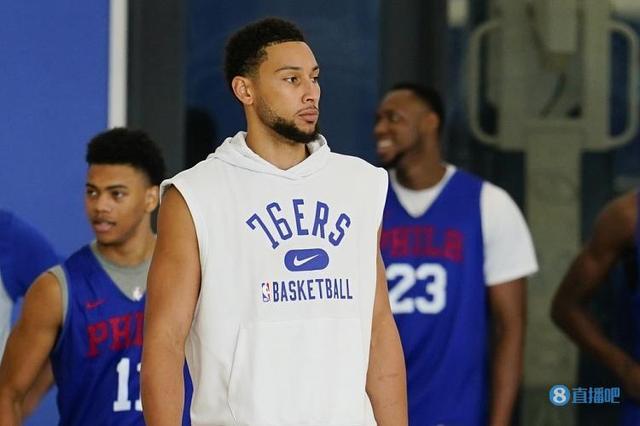 斯基拉：曼奇尼已与萨德签约1+2年，续约后年薪800万欧（斯基拉：曼奇尼与萨德签下1+2合同，续约后年薪达800万欧元）