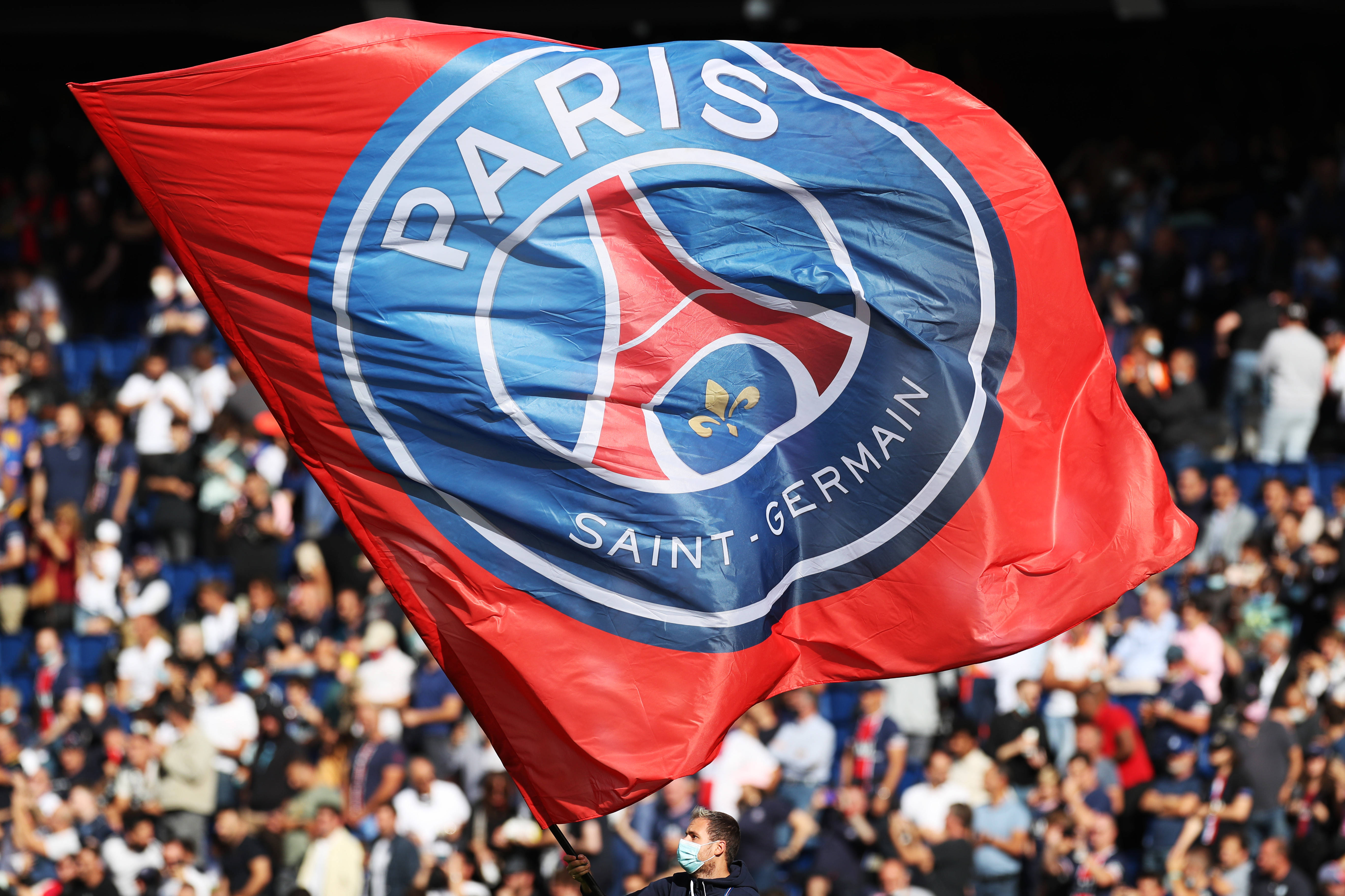 战绩不佳！杨鸣常规赛近4次挑战广厦主场0胜4负（杨鸣常规赛近四次客战广厦吞四连败）