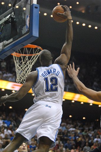 什琴斯尼哥哥：我弟更愿意坐板凳，需要他时再出场帮忙（什琴斯尼兄长：弟弟更乐意先坐替补，关键时刻再出场帮忙）