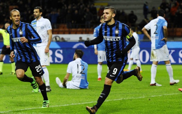 埃里克：估计我的鼻子断了；裁判本可以让我们发完最后的角球（埃里克：我可能鼻骨骨折，裁判原本该让我们主罚完最后一个角球）