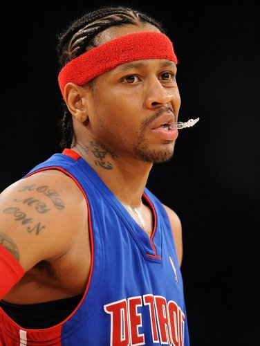 罗体：科斯蒂奇已在尤文找到位置，他目前优先考虑续约（罗马体育报：科斯蒂奇已在尤文站稳脚跟，续约成其当下首要目标）