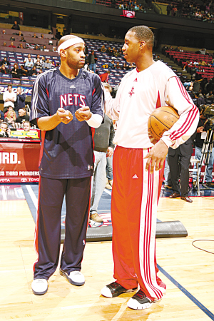 西甲半场：伦布雷拉斯闪击，亚马尔破门，巴萨2-1阿拉维斯（西甲半场战报：伦布雷拉斯闪击，亚马尔破门，巴萨2-1暂领先阿拉维斯）