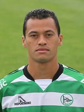 格纳布里：获得巨额收入后曾沉迷奢侈消费，母亲劝我脚踏实地（格纳布里坦言：高薪到手一度沉迷奢侈，母亲劝我务实）