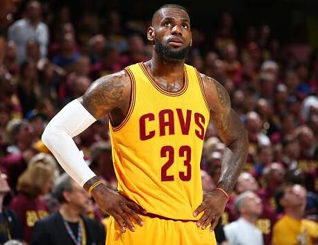 国米近8场对西班牙球队仅1负，近18场欧冠小组赛／联赛也仅1负（国米近8战西班牙球队仅负1场，近18场欧冠小组赛与联赛同样仅败一役）